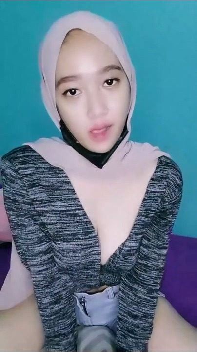 It’s Almost Over Indo Hijab Viral 2025 Sentuhan Yang Menyala Dalam Gelap