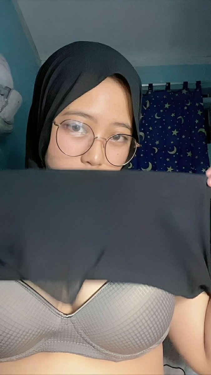 20 Trend Hijab Kekinian Terpopuler dan Viral Sawit , Ada Apa Saja?